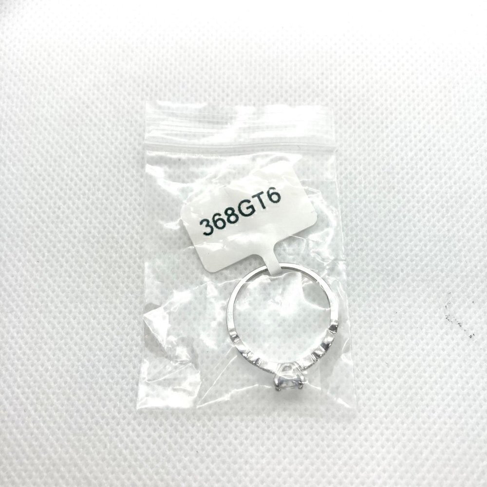 Sterling Silver 925 Round Cut Ring Size 8 - Picture 11 of 12